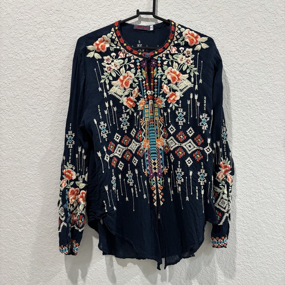 Johnny Was Embroidered Cupra Rayon Tunic Blouse Floral Boho Navy Women’s M